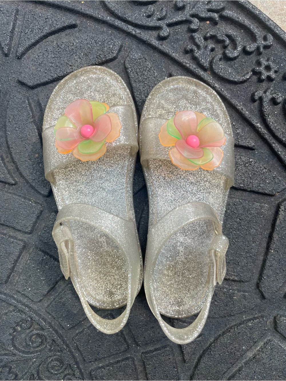 Cat & Jack Girls' Sparkle Jelly Sandals with Multicolor Flower